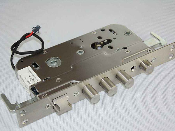 官渡24小时上门开锁公司